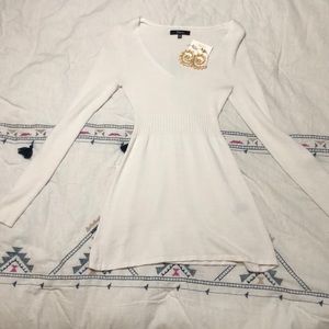 Express long figure framing sweater